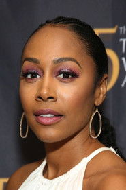 Simone Missick — მსახიობი