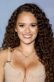 Madison Pettis — მსახიობი