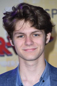 Ty Simpkins — მსახიობი
