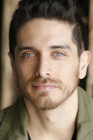 Josh Keaton — მსახიობი