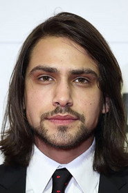 Luke Pasqualino — მსახიობი