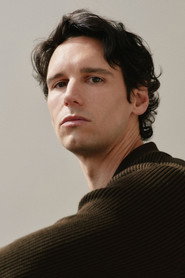 Cory Michael Smith — მსახიობი