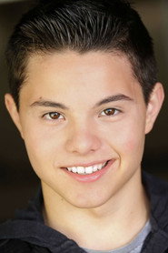 Zach Callison — მსახიობი