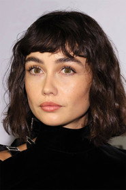 Sydney Chandler — მსახიობი