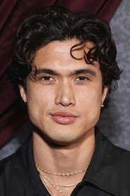 Charles Melton — მსახიობი