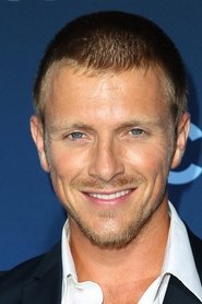 Charlie Bewley — მსახიობი