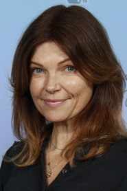 Nicole De Boer — მსახიობი