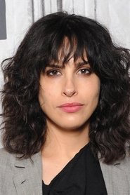 Desiree Akhavan — მსახიობი